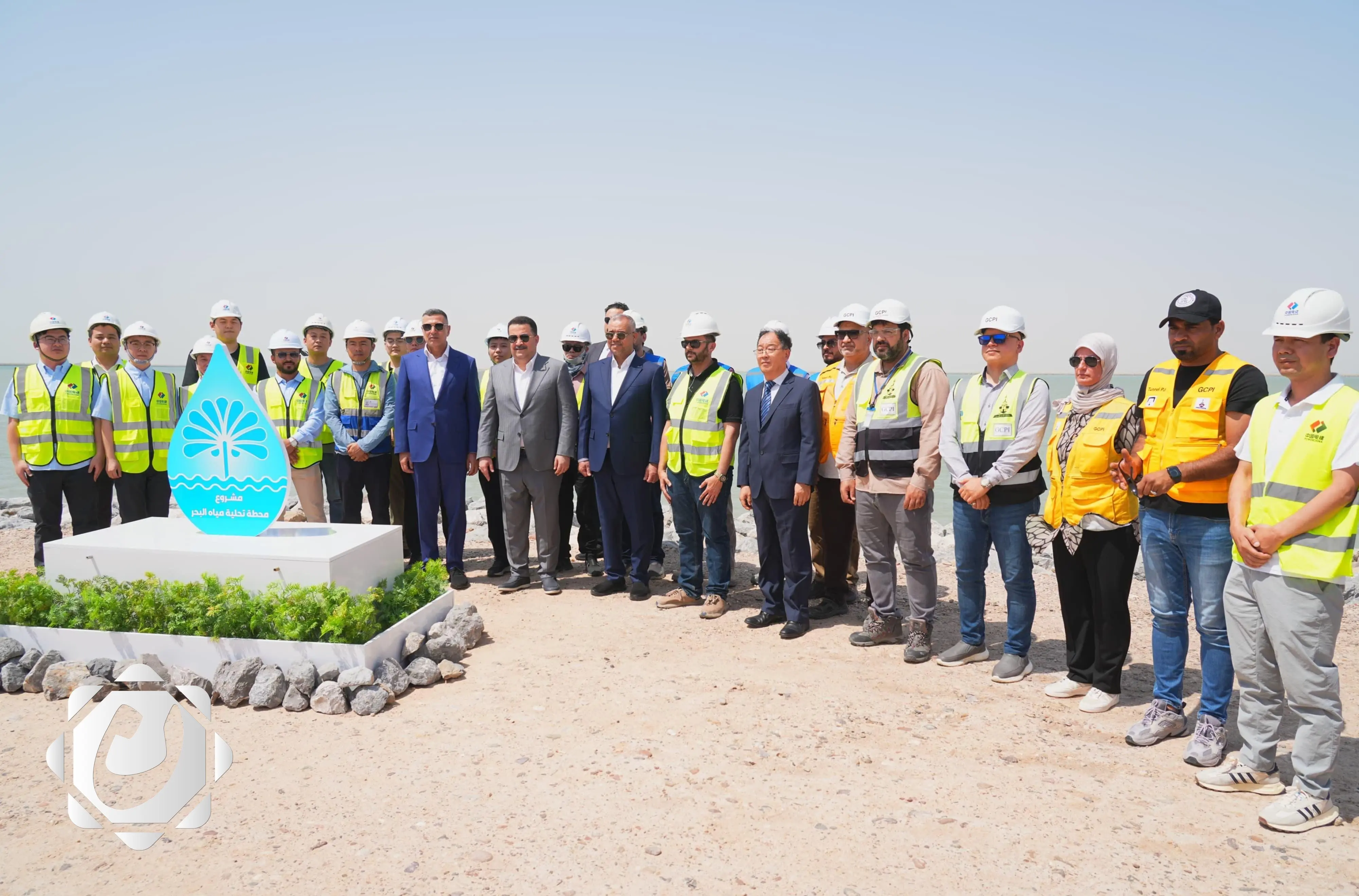 رئيس الوزراء: مشروع تحلية مياه البحر يمثل حلاً جذرياً لمشكلة شح المياه