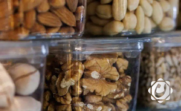 الأطعمة المسببة للحساسية وأسباب ردود الفعل تجاهها