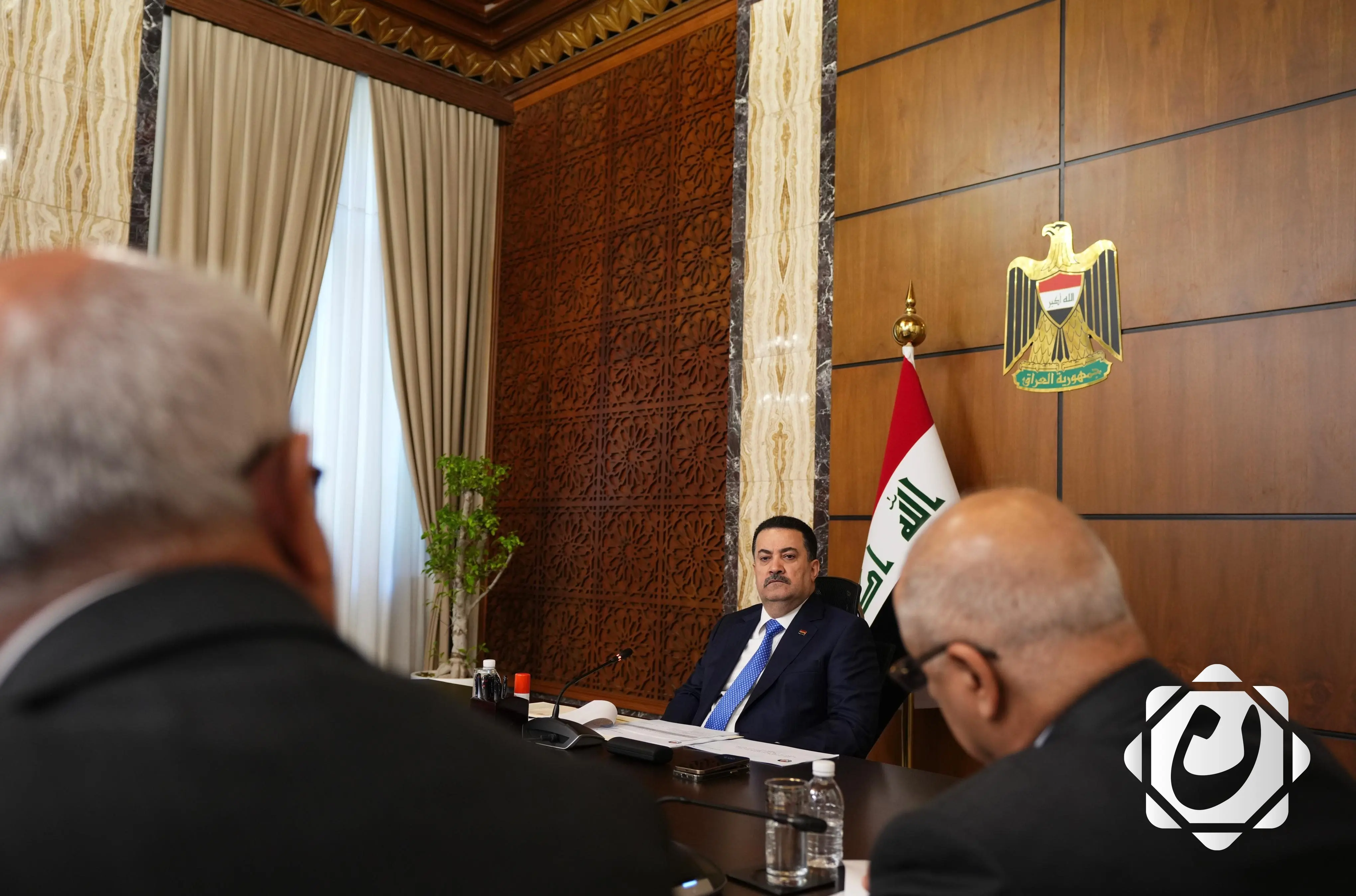 رئيس الوزراء يوجه بإزالة المعوقات أمام مشاريع الطاقة