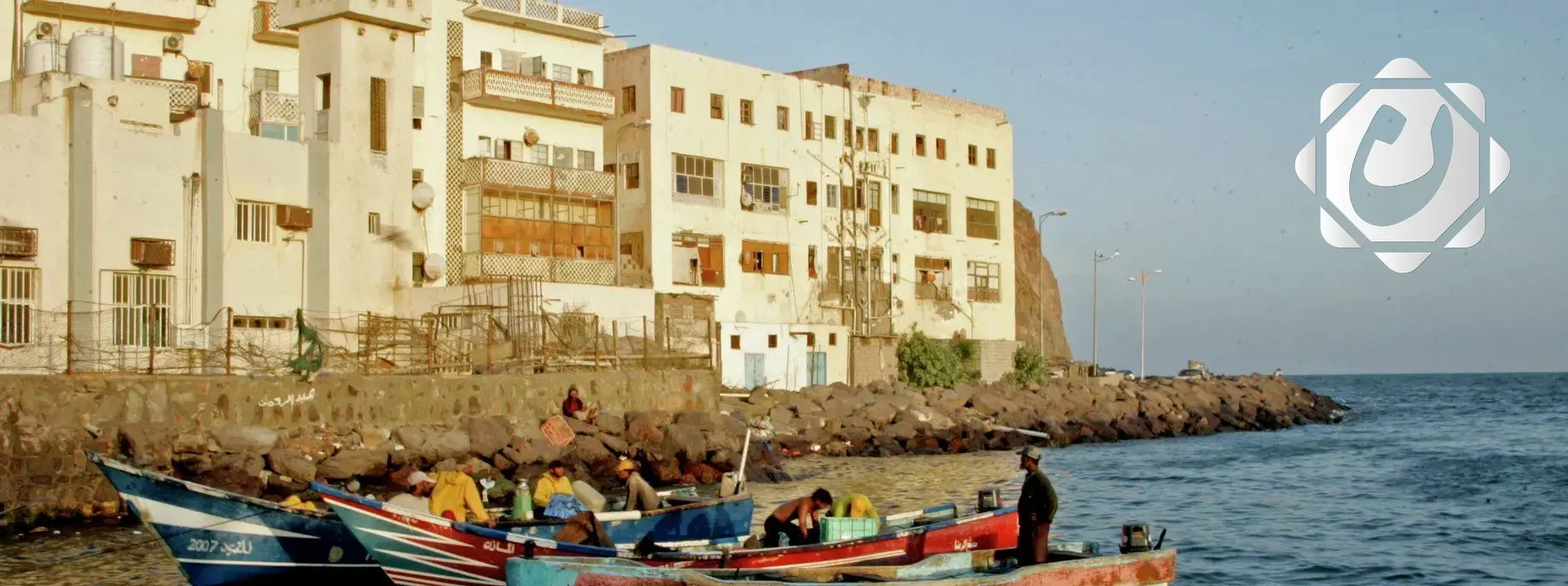 ارتفاع حصيلة ضحايا غرق قارب مهاجرين أفارقة قبالة سواحل اليمن إلى 70 حالة