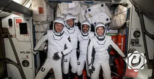 رحيل طاقم مهمة كرو-10 من محطة الفضاء الدولية بعد 5 أشهر