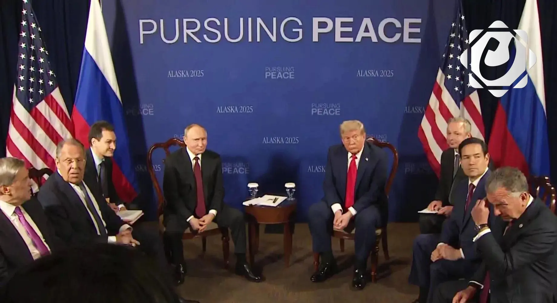 انطلاق المحادثات بين ترامب وبوتين في ألاسكا