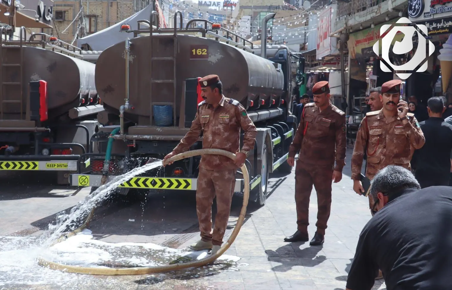 قوات الحدود تنفذ حملة تنظيف في النجف الأشرف بعد انتهاء الزيارة الأربعينية