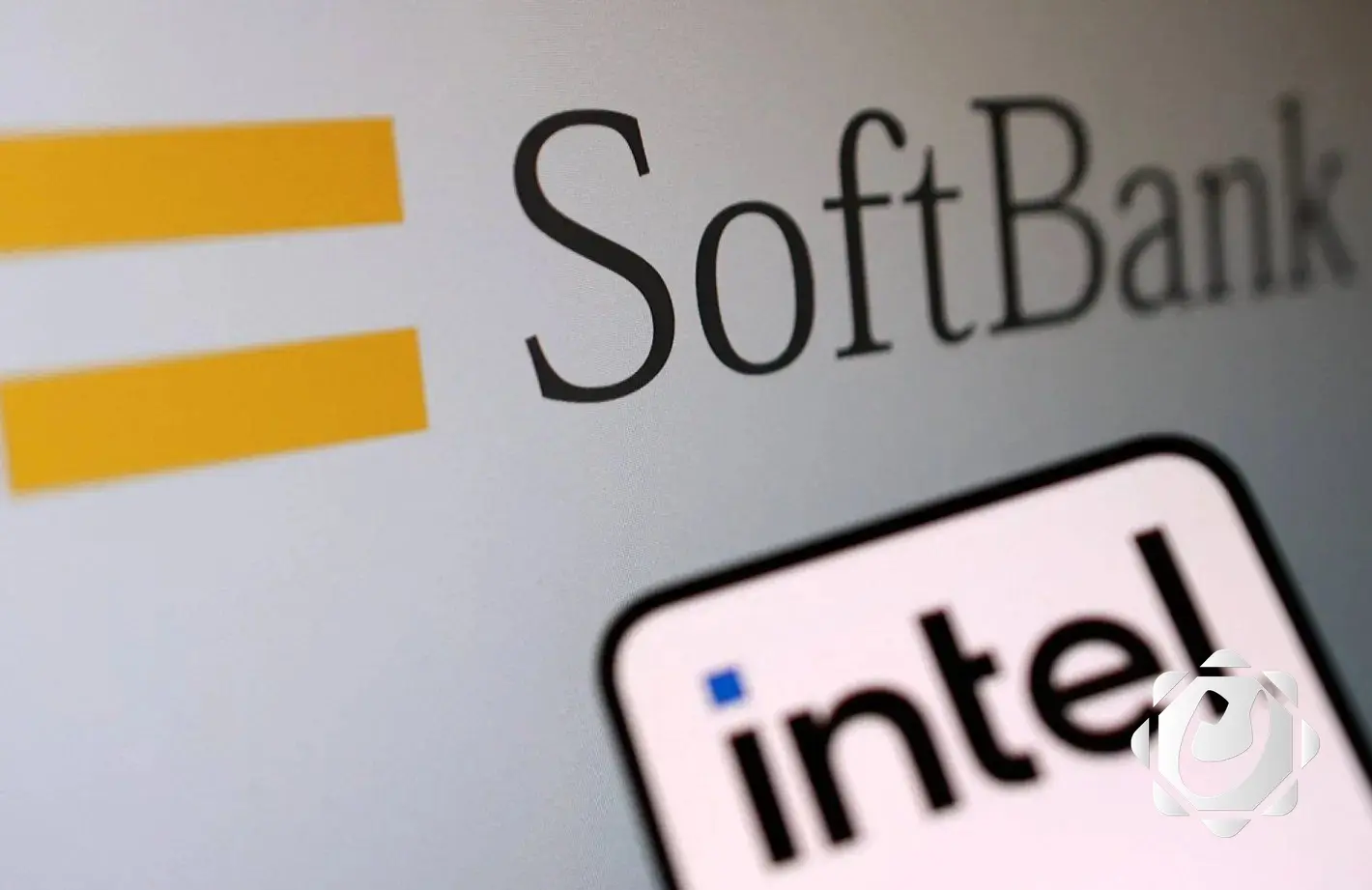 حكومة الولايات المتحدة تبحث في استثمار 10 مليارات دولار لإنقاذ شركة إنتل