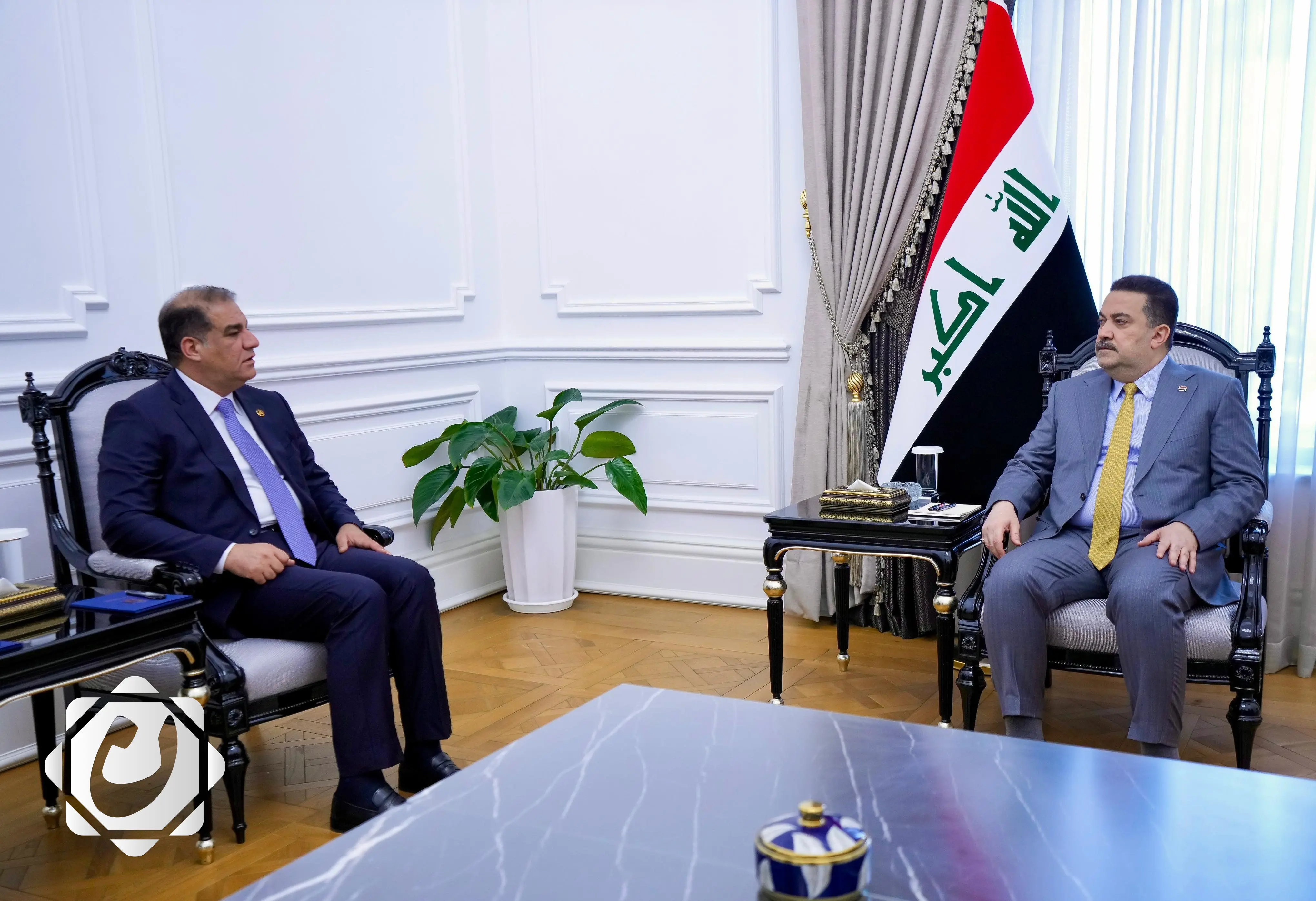 رئيس الوزراء يؤكد اهتمام الحكومة بالملاكات التعليمية وإنصافها