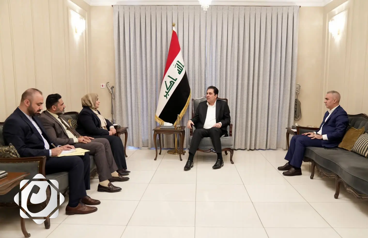 المندلاوي يؤكد على أهمية الشفافية في الإصلاح المالي والاقتصادي