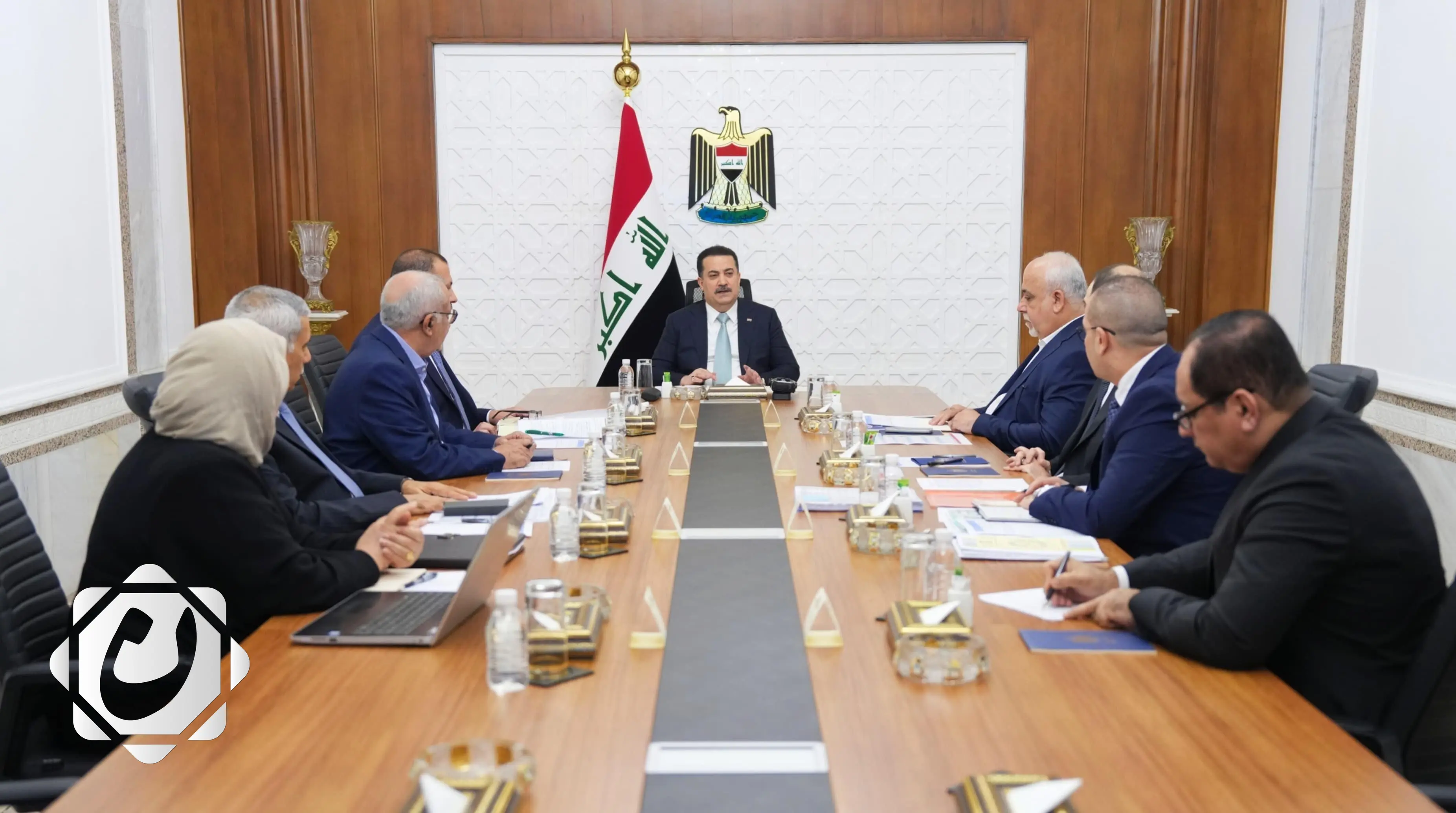 رئيس الوزراء يعقد اجتماعاً لمتابعة تقليل الضائعات في قطاع الكهرباء