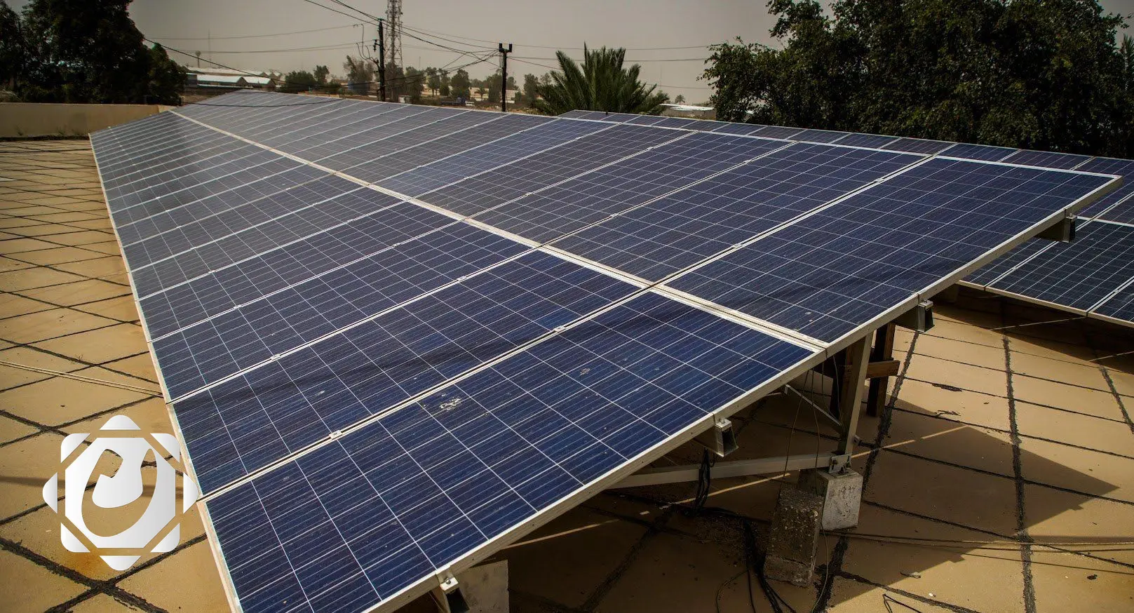 البنك المركزي يؤكد استمرار منح قروض لمبادرة الطاقة المتجددة