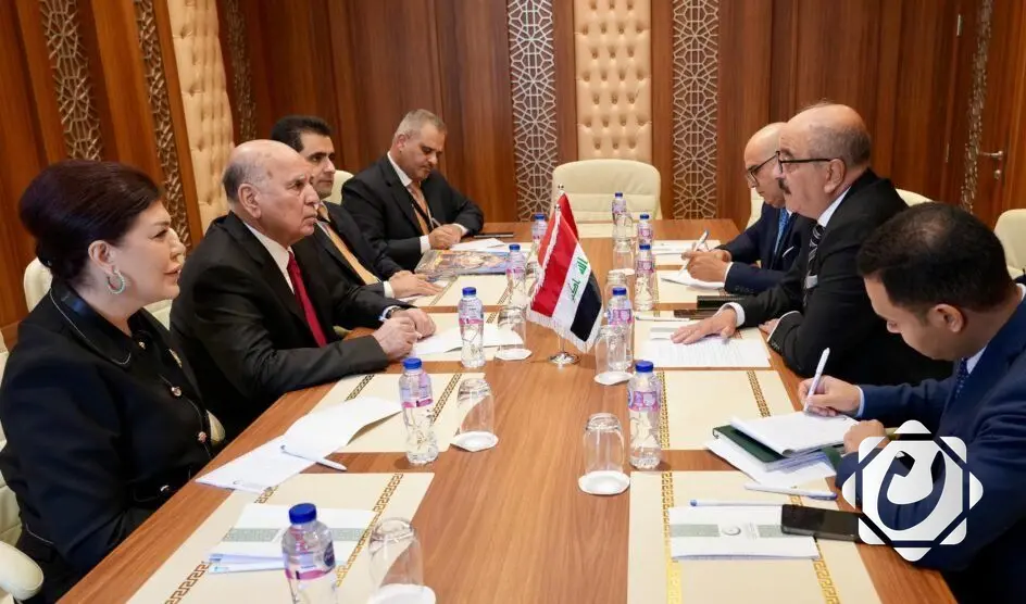 وزير الخارجية العراقي يبحث مع نظيره التونسي تعزيز العلاقات الثنائية