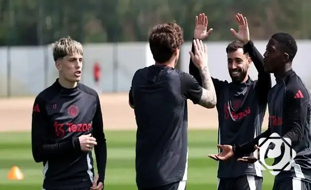 ريال مدريد وأتلتيكو مدريد يراقبان نجم مانشستر يونايتد