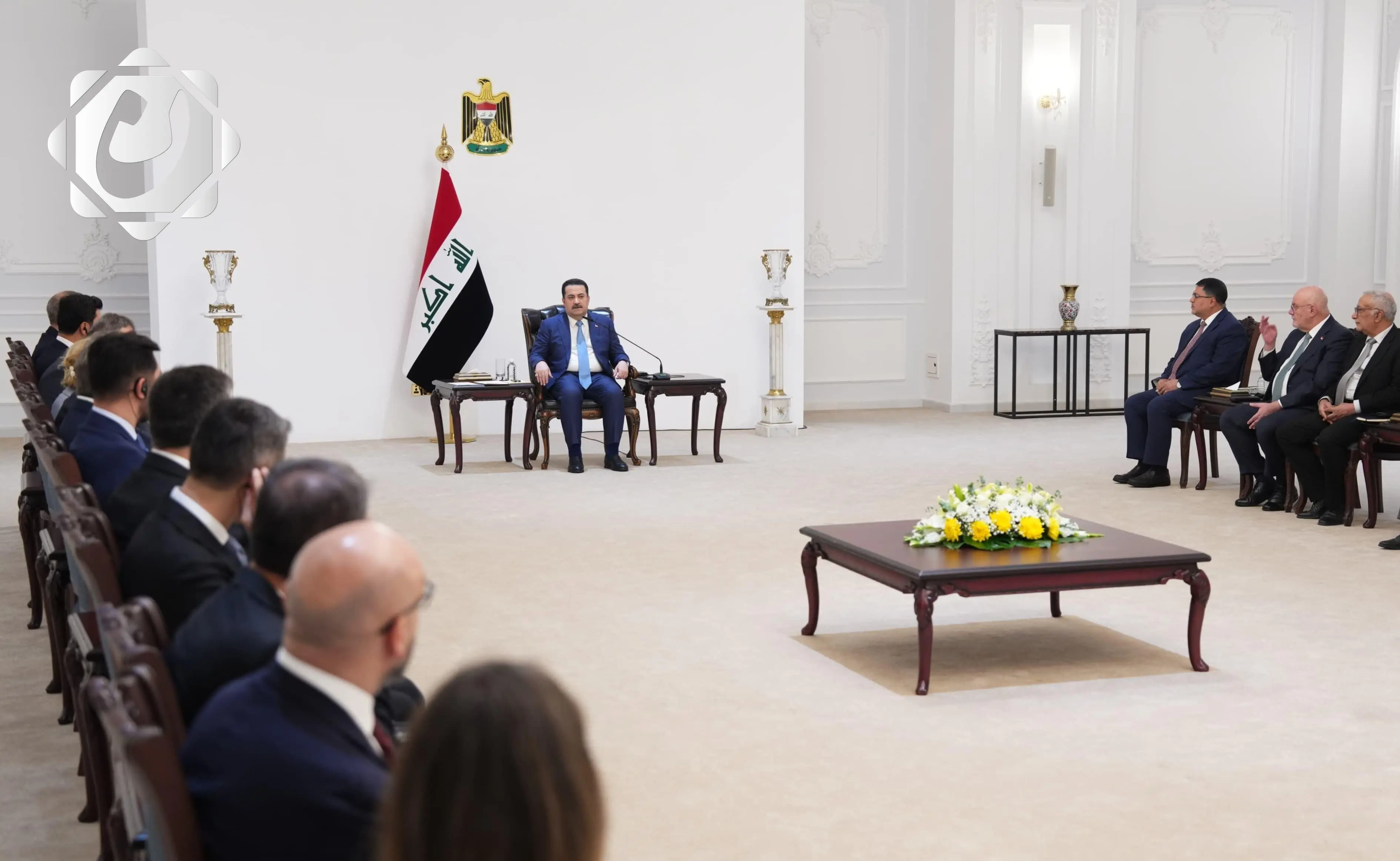 رئيس الوزراء يؤكد سعي الحكومة لتعزيز وجود الشركات التركية