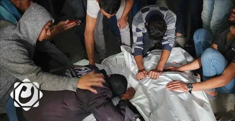 استشهاد 9 فلسطينيين بينهم أطفال نتيجة غارات صهيونية على منازل النازحين في غزة