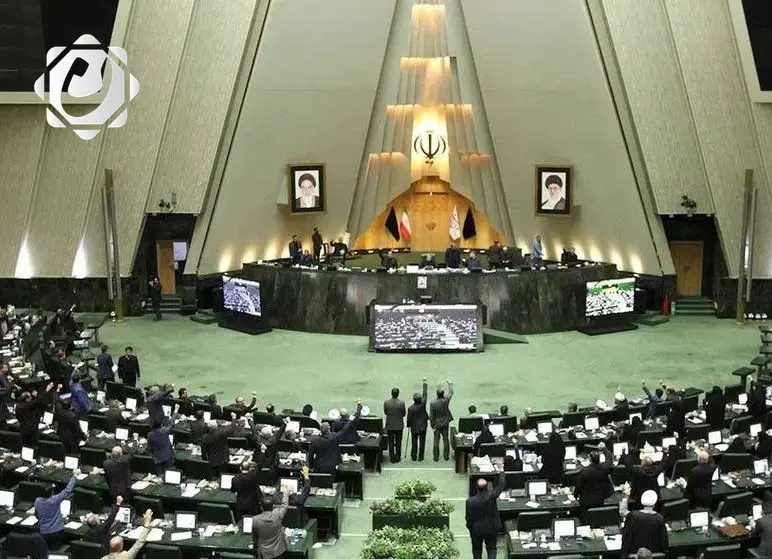 إيران تدرس الانسحاب من معاهدة حظر انتشار الأسلحة النووية