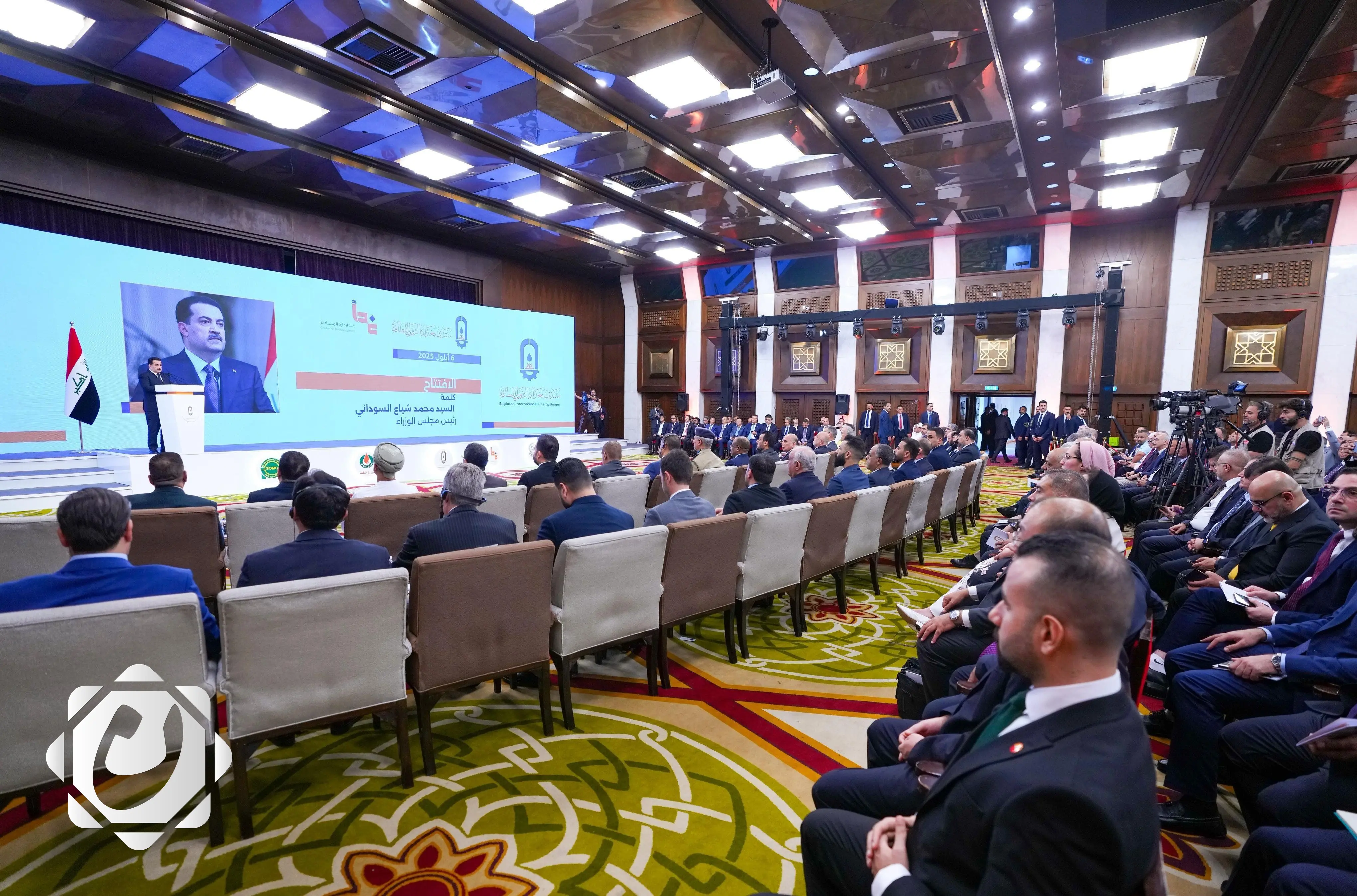 رئيس الوزراء يدعو إلى مراجعة حصة العراق التصديرية من النفط