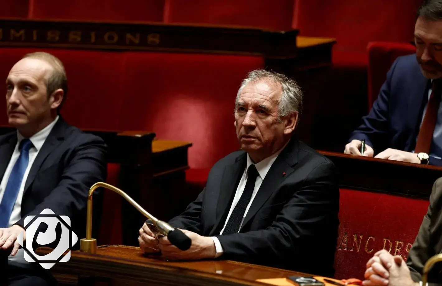 البرلمان الفرنسي يوافق على سحب الثقة من رئيس الوزراء فرانسوا بايرو