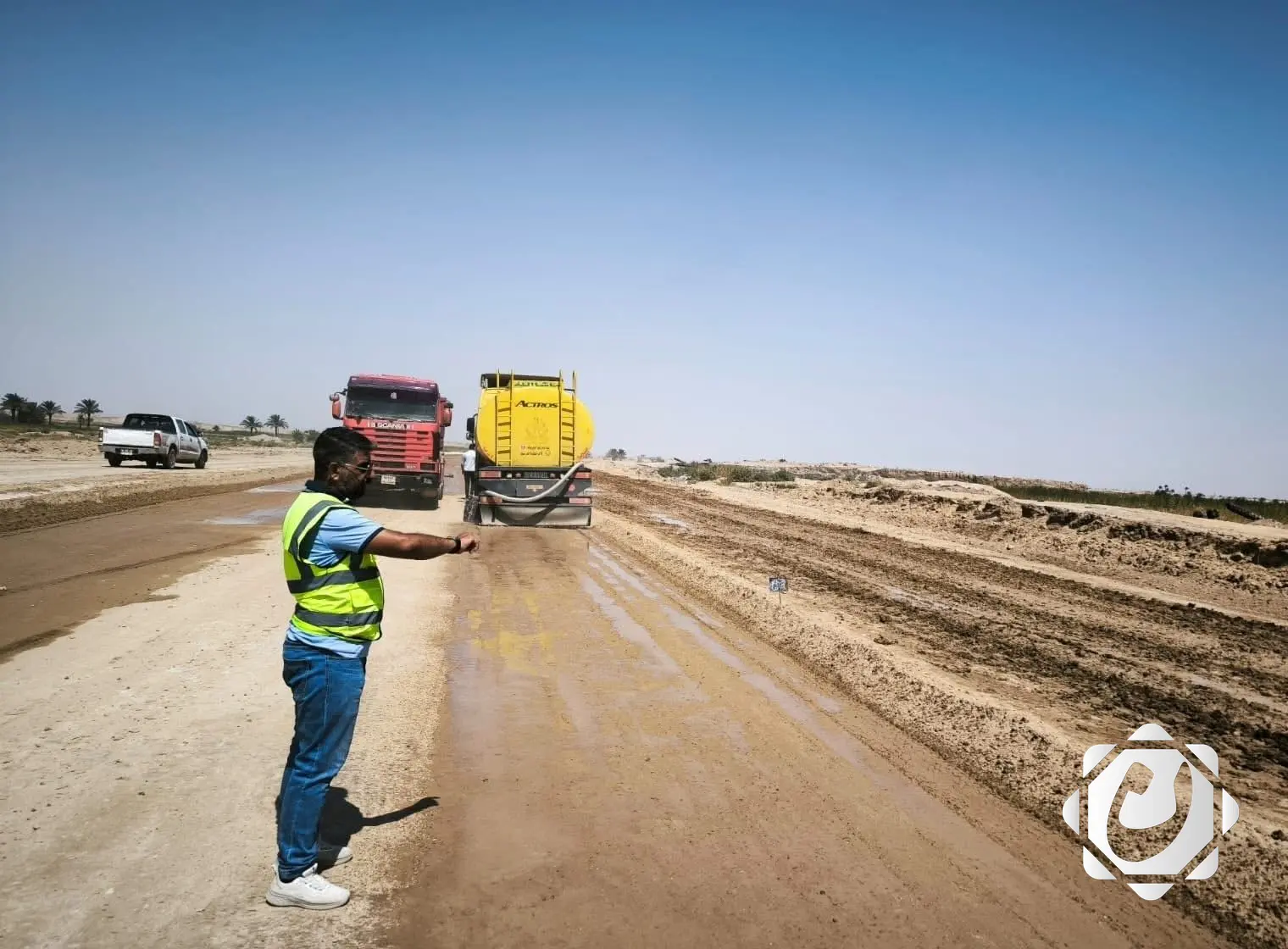 الأنبار تواصل تأهيل طريق الجزارة لتعزيز الخدمات