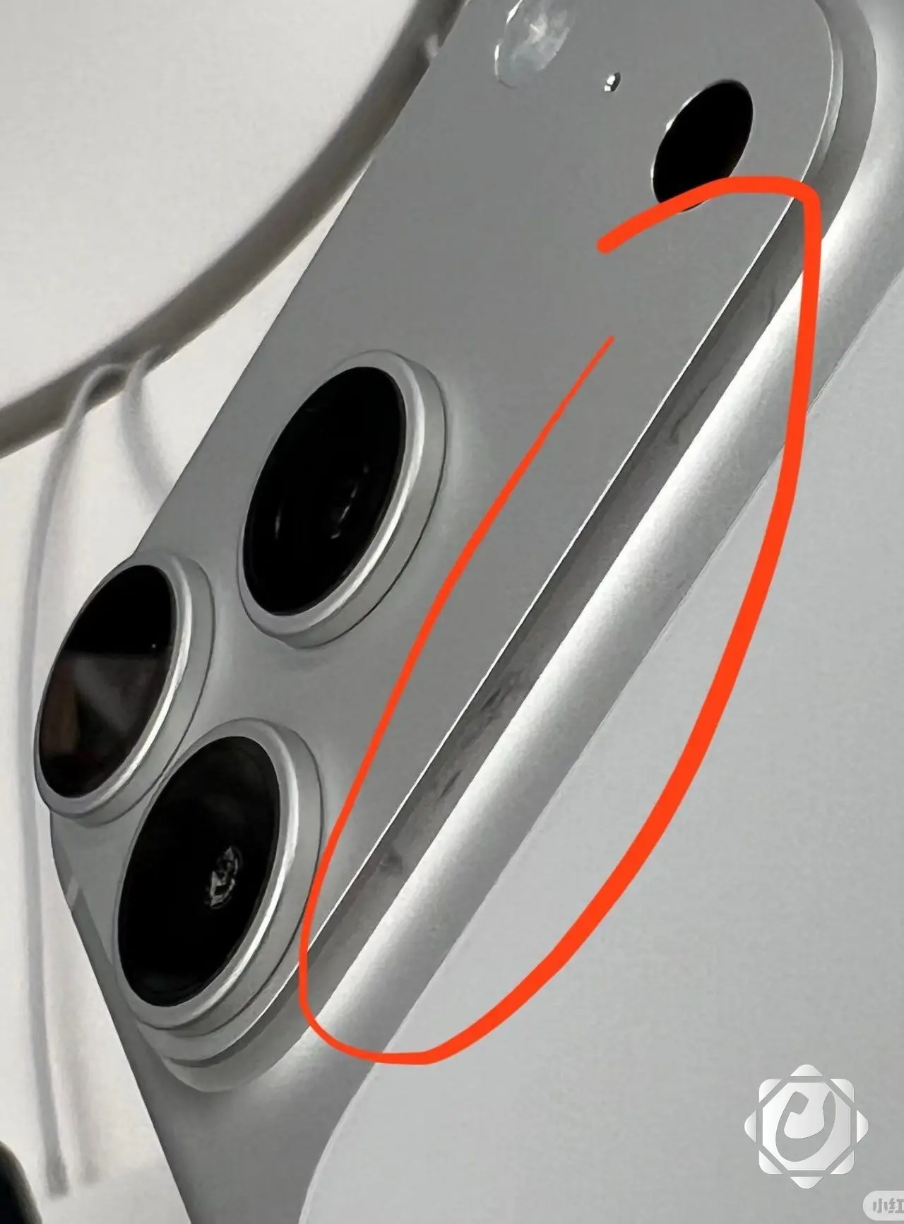 شكاوى مبكرة تلاحق آيفون 17 رغم وعود أبل