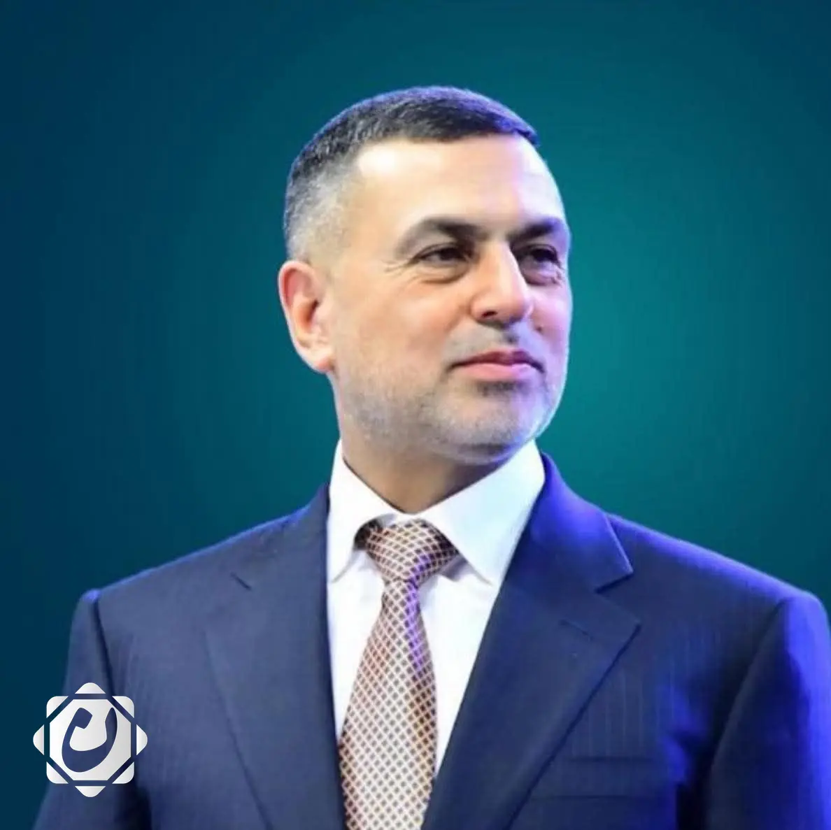 محافظ البصرة يوجه بالتعاقد مع المشمولين بملف الـ19 ألف درجة وظيفية