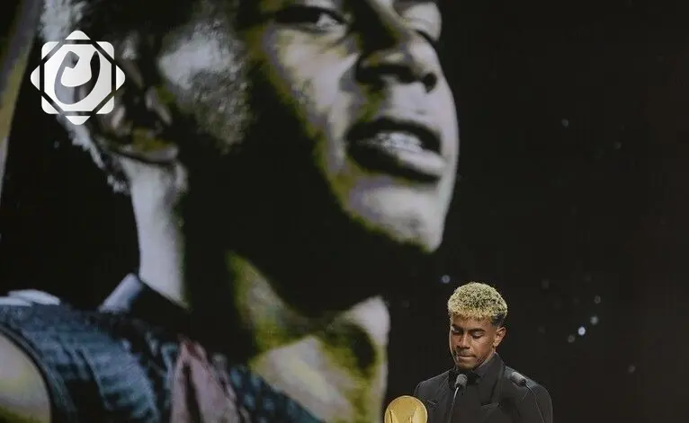 لامين جمال يعبر عن سعادته بعد فوزه بجائزة كوبا رغم خسارته الكرة الذهبية 2025