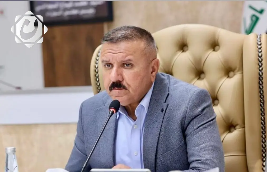 وزير الداخلية يناقش آلية ترقية الضباط