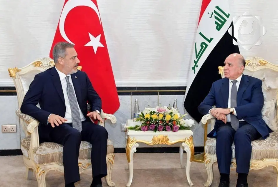 وزير الخارجية التركي يؤكد ضرورة التعاون لحل أزمة المياه مع العراق