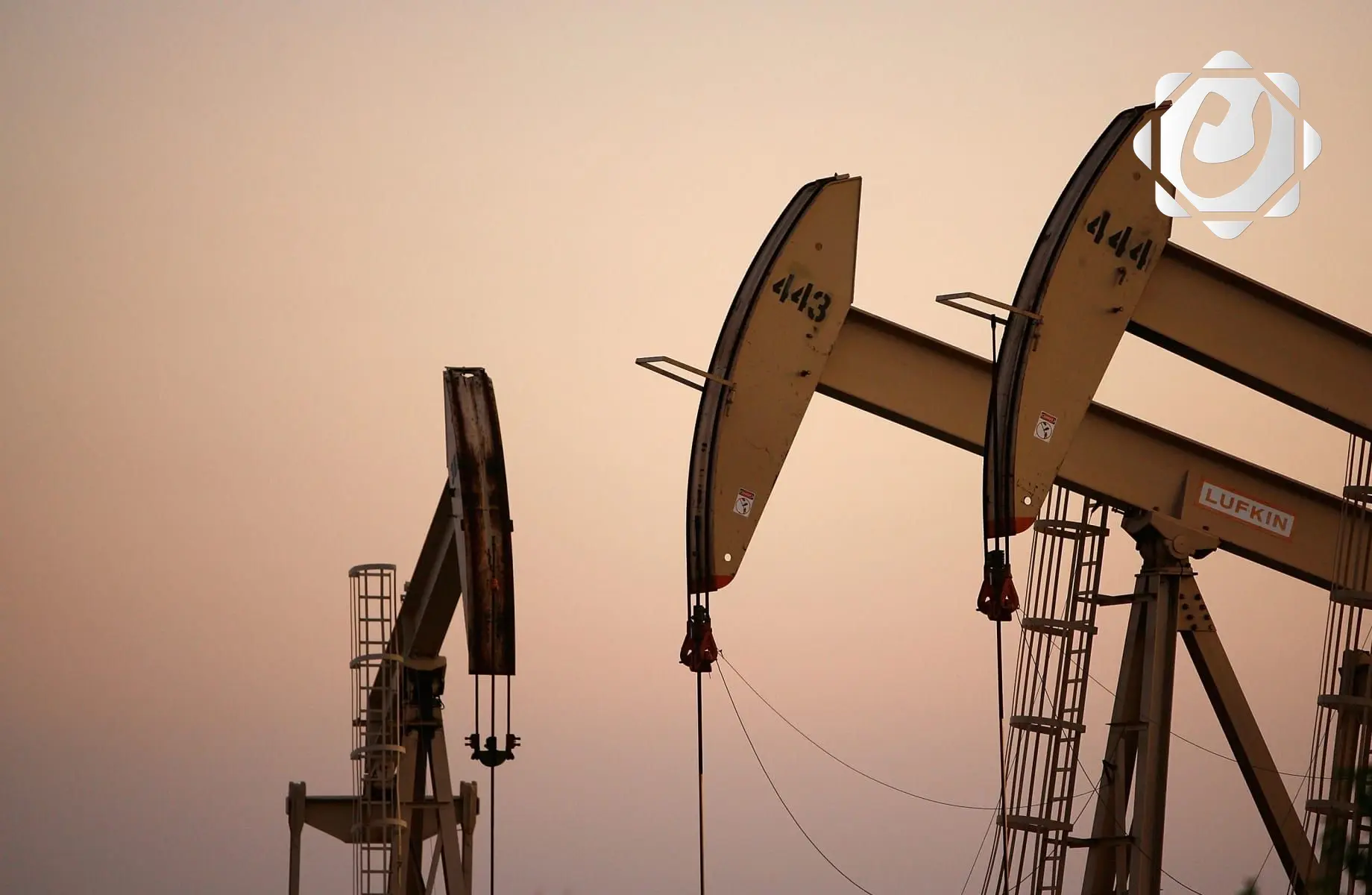 خفض توقعات نمو الطلب على النفط لعام 2025