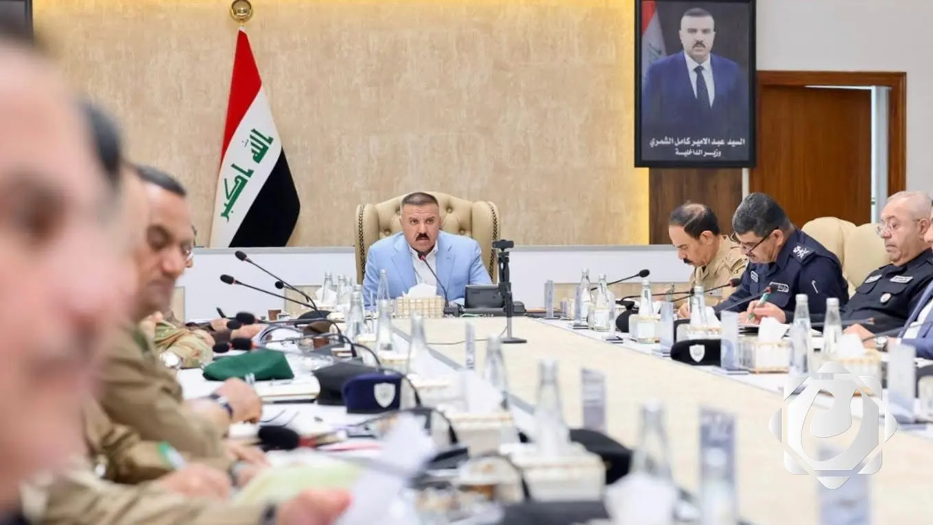 وزير الداخلية يؤكد أهمية التدريب لتعزيز قدرات منتسبي الوزارة