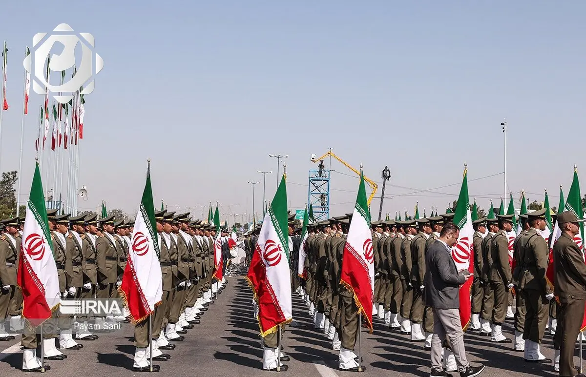 الجيش الإيراني يؤكد استعداده لمواجهة أي تهديدات برية وجوية وبحرية