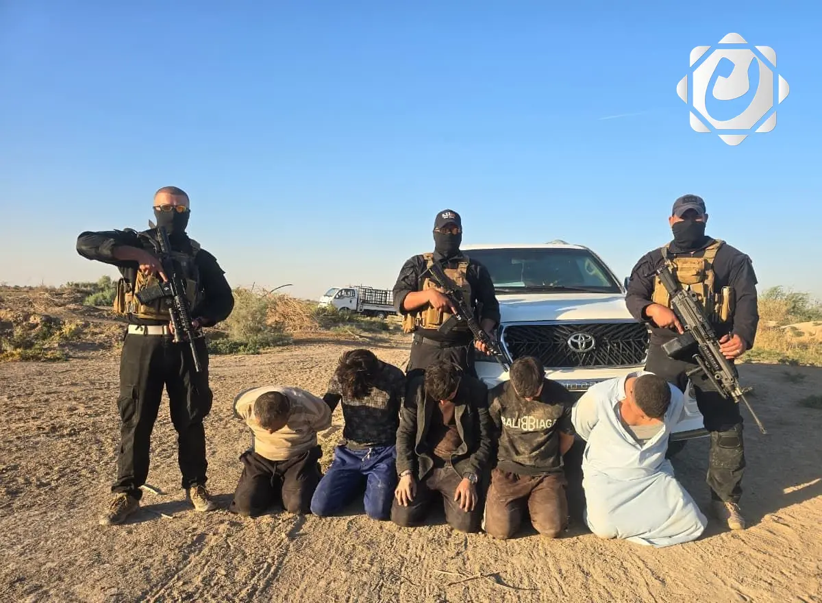 القبض على خمسة متهمين بقتل ثلاثة أفراد من أسرة واحدة في الديوانية