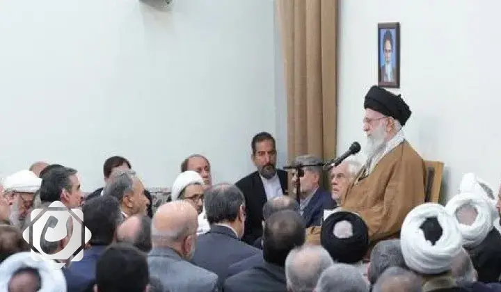 تقرير: 100 نائب عراقي يقلدون خامنئي في البرلمان الجديد