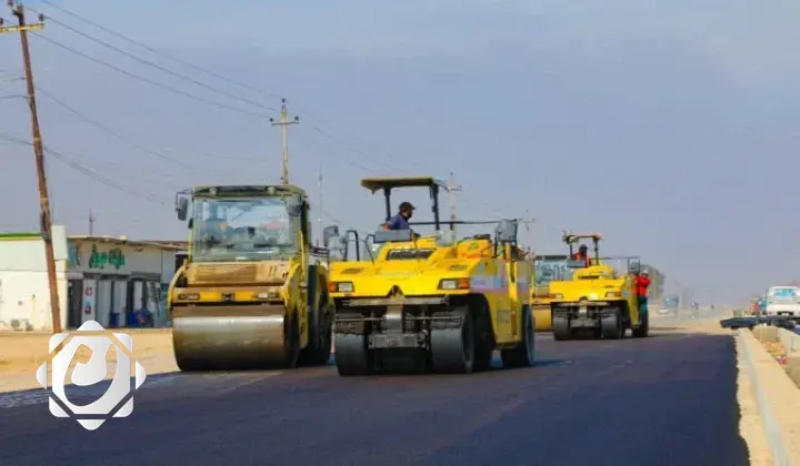 بدء أعمال تبليط الطريق بين تقاطع النهروان وطريق بغداد–كوت