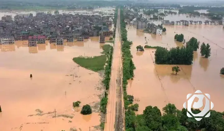 فيضانات وانهيارات تهدد ملايين الآسيويين بالمجاعة