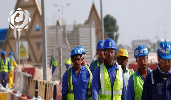 وزارة العمل تعلن مراجعة عاجلة لتصاريح العمالة الأجنبية