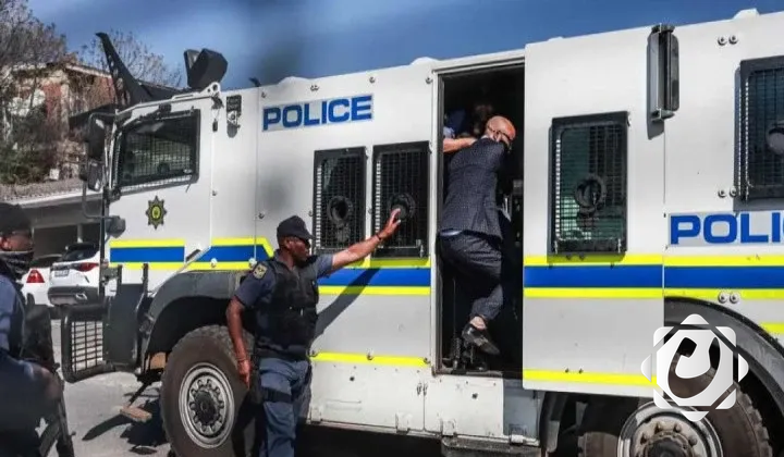 مقتل 11 شخصًا في هجوم مسلح على فندق في بريتوريا