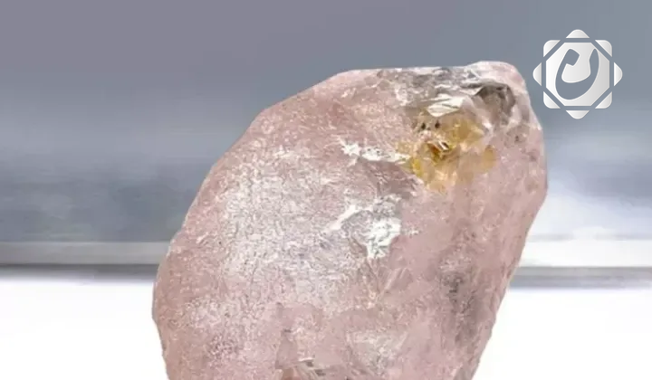 أحجار كريمة نادرة تتفوق على الألماس في القيمة السوقية