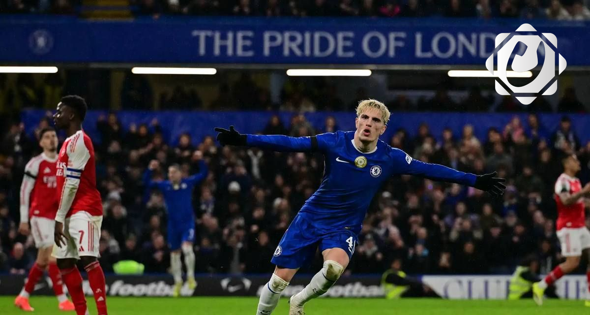 الأرجنتيني جارناتشو يسجل ثنائية في ديربي لندن رغم خسارة تشيلسي