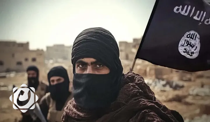 القيادة الأمريكية تبدأ بنقل معتقلي "داعش" من سوريا إلى العراق