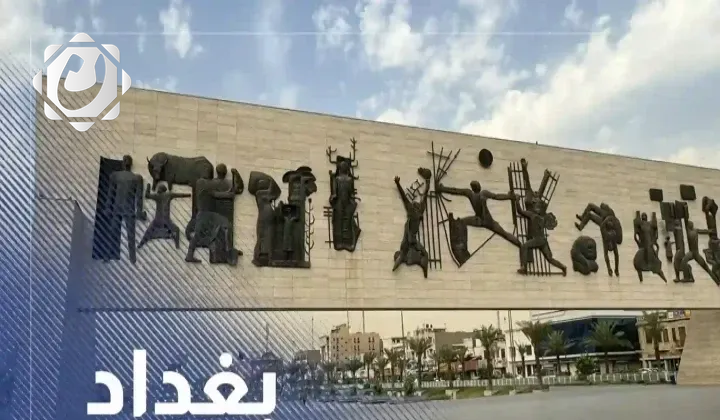 سائق نفايات يجد طفلة داخل صندوق كرتوني في الشارع