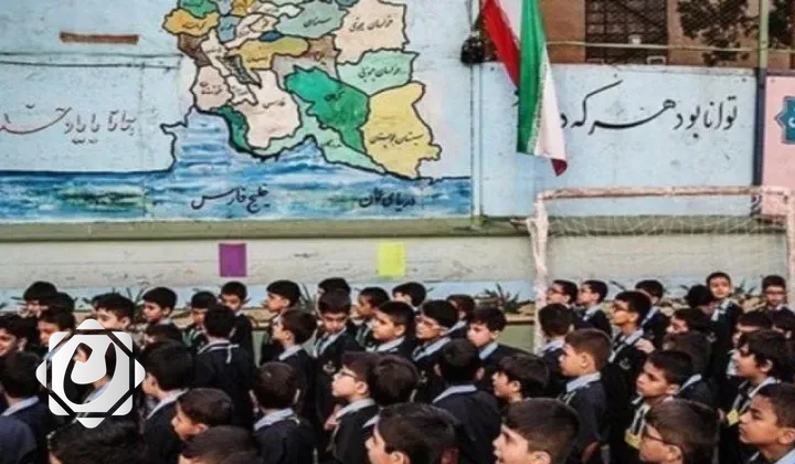 إيران تطلق نظام التعليم عن بعد في المدارس