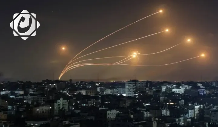 إطلاق رشقة صاروخية على مدينة تل أبيب