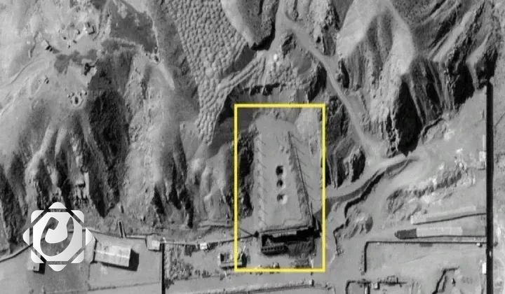 صور فضائية تكشف هجوم على موقع عسكري إيراني