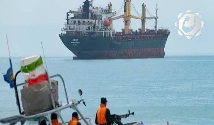 الحرس الثوري الإيراني يؤكد السيطرة الكاملة على مضيق هرمز