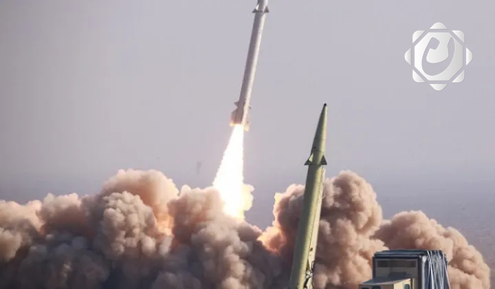 الحرس الثوري الإيراني يعلن عن استخدام صاروخ سجيل الباليستي للمرة الأولى