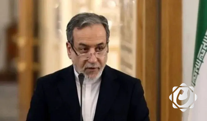 وزير الخارجية الإيراني يتهم الولايات المتحدة بصناعة مسيّرات لمهاجمة الدول العربية