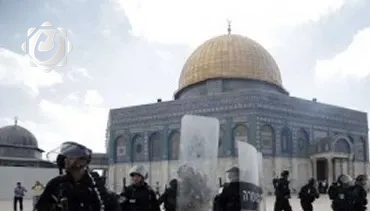 قوات الاحتلال تمنع صلاة عيد الفطر في الأقصى وتواجه المصلين عند أبوابه
