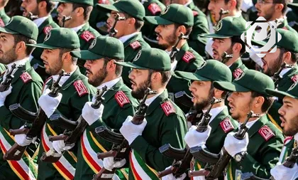 حرس الثورة يؤكد استمرار إنتاج الصواريخ ويشير إلى مفاجآت في المرحلة المقبلة